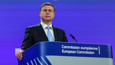 Домбровскис потвърди: ЕК ще поиска процедура по свръхдефицит за България