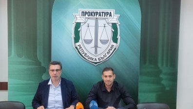 Убийството в Приморско:  Чехите се напили и мъжът удушил приятелката си