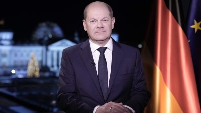 Шолц призова германците да посрещнат Новата година с увереност и енергия