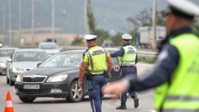 МВР хвана 27 пияни и 11 дрогирани шофьори, пет души са отказали тестване