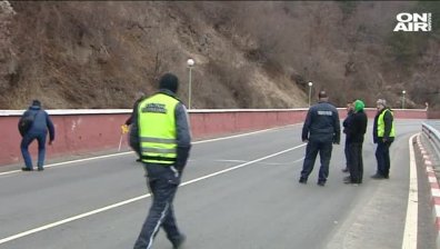 Възстановено е движението на пътя Своге-Нови Искър