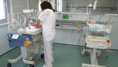 Бабинден по стар стил: Почитаме бабите, раждалите и акушерките