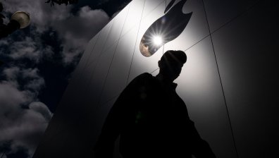 Русия глоби Apple с $12 млн.