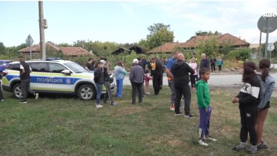 30 катастрофи за 3 години: Протест на "кръстовището на смъртта" в село Обединение
