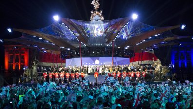 Великобритания празнува платинения юбилей на Елизабет II