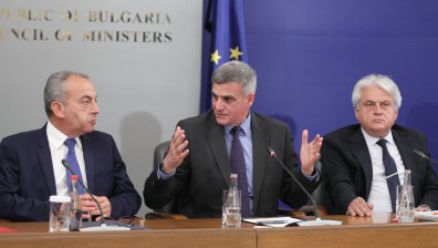 Служебният кабинет отчете свършеното за един месец работа