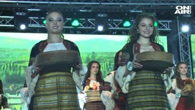 Празненствата за "Кюстендилска пролет" продължават