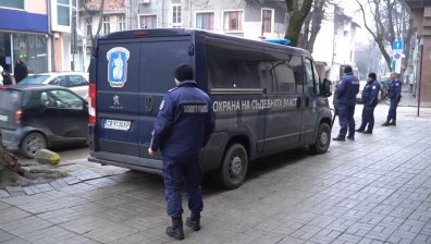 След протести в Лом: Отново задържаха обвиняемия за блудство с дете