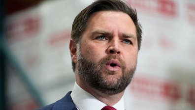 Мъж влезе взлом в дома на Джей Ди Ванс