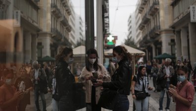 Променят изискванията за влизане в Гърция, тестват се и децата над 5 г.