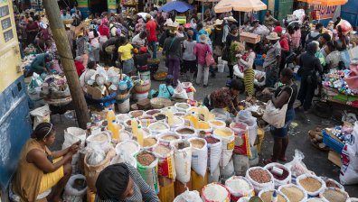 Хаити е пред тежка хуманитарна криза, МВФ отпусна $105 млн. помощ