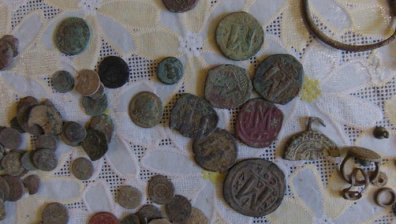 Иззеха над 700 антични и средновековни монети при спецакция в Ямбол