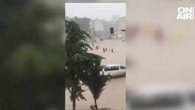 Около 2000 са жертвите в Либия, издирват 10 000 души