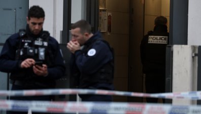 Руски опозиционен журналист почина "след падане от прозорец"