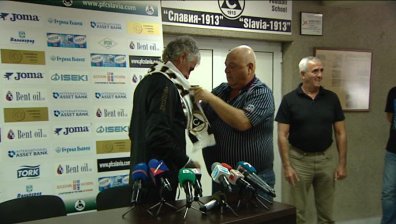 Венци Стефанов: Футболистите изядоха главата на Радуканов