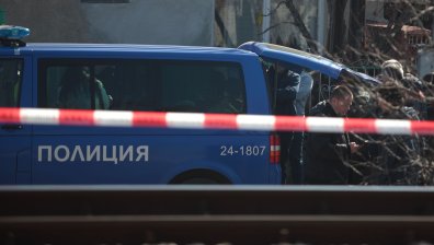 Мъж уби баща си и рани тежко майка си в Сливенско