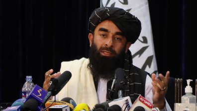 Афганистан има нов временен президент, талибаните с първа пресконференция