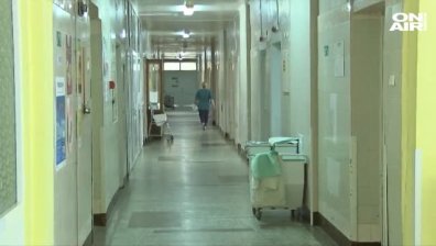 Лекари от Пазарджик спасиха родилка с опасния ДИК синдром