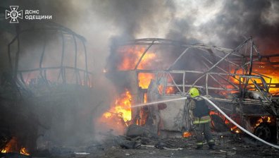 Смърт и разруха след последните руски удари по Одеса (СНИМКИ)