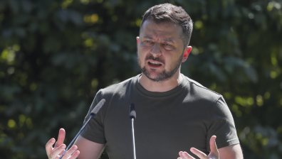 Зеленски: Само актьор като Путин може да използва "мръсна бомба" в Европа