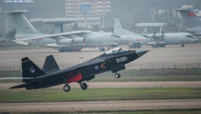 J-31 на авиошоуто в Чжухай, Китай
