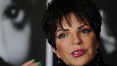 Лайза Минели няма да гледа биографичния филм за майка си