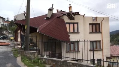 Щети за хиляди левове след мощната буря в Смолян, места останаха без ток
