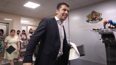 Петков: Не познавам Николов, по биографията ще ги посрещнем, по действията - изпратим