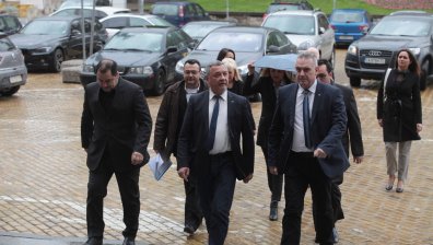 "Обединени патриоти", "Атака" и партията на осъдената Иванчева се регистрираха в ЦИК