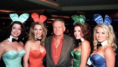 "Зайчетата" на Playboy с ужасяващи разкрития за Хю Хефнър: Той беше животно