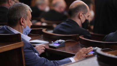Депутатите обсъждат окончателните промени в Изборния кодекс
