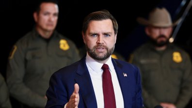 Джей Ди Ванс: Европа върви по пътя на цивилизационно самоубийство