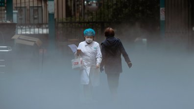 Експерт: Ковид вълната в Китай ще продължи с месеци, ще има много заразени