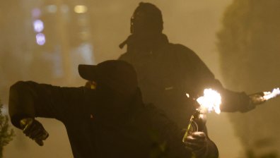Двама руснаци получиха по 19 г. затвор за тероризъм след протест срещу мобилизацията