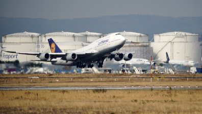 Стачка на пилотите от Lufthansa отменя стотици полети, анулирани са и до София