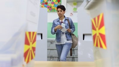 РСМ на кръстопът: Пред очите на 2000 наблюдатели избират президент и парламент