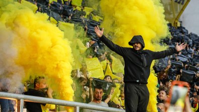 "Ботев" (Пловдив) откри "Колежа", 18 000 гледаха шоуто на стадиона