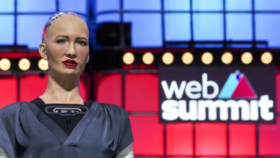 Творба на робота София ще бъде представена на търг&nbsp;