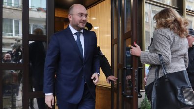 Правосъдният министър: Работим срещу посегателството върху еврофондовете