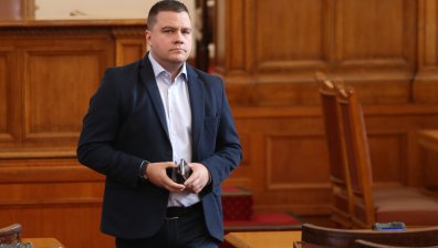 Балабанов за военната помощ: Говорим за морален казус, хора губят живота си