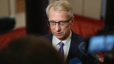 Акад. Денков: Искаме да чуем какво планира Габриел и дали е реалистично