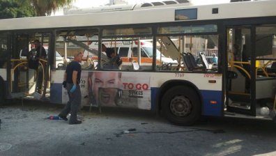 Бомба избухна в израелски автобус