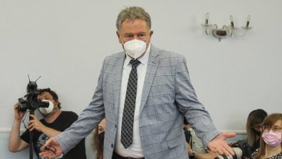 "Пирогов" в битка срещу Кацаров: От болницата искат доказателства за обвиненията