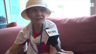 Роднини, разделени от Корейската война, се видяха за пръв път