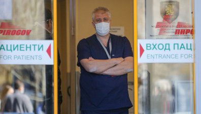 "Пирогов" спира плановия прием, операциите и свижданията