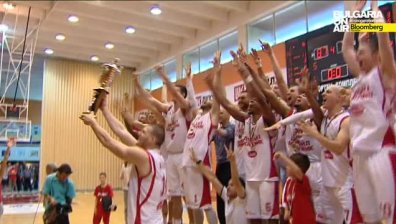 Лукойл Академик отново шампион!