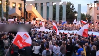 Масови протести в Полша срещу спорна съдебна реформа