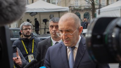 Президентът очаква скоро да види реалистичен бюджет