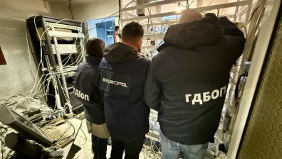 ГДБОП спря кабеларка, разпространявала програми без права