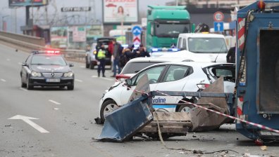 Петима загинали при 20 катастрофи в страната за денонощието